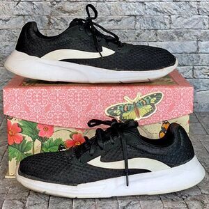 Athletic Works Low Top Sneakers Light Women's Size 9.5 Lightweight Black